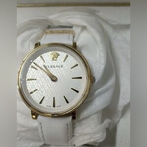 versace watches 
brand new 🆕 
unused 
unique and beautiful stuff 
orginal